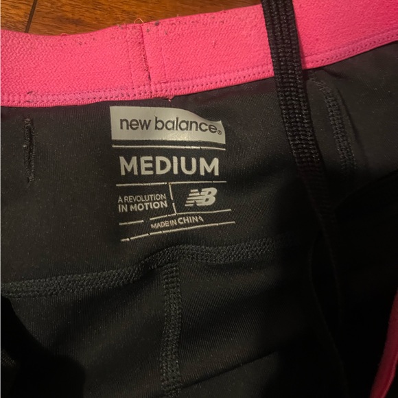 New balance running tights, size medium, black - Picture 3 of 3